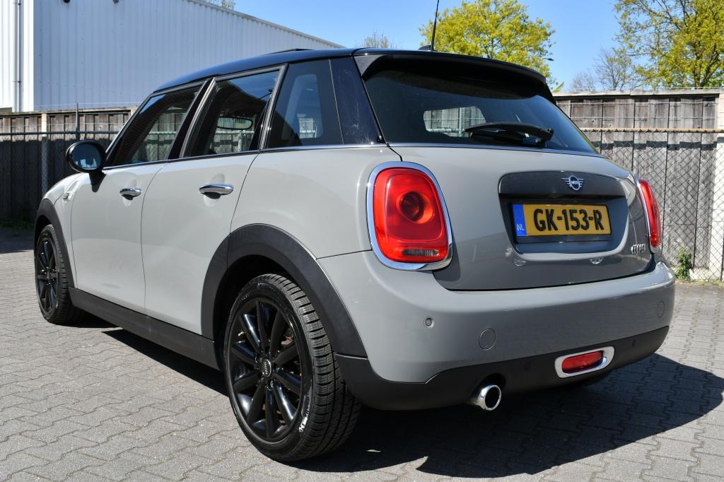 MINI Mini 1.5 Cooper Pepper 5DR Moonwalk Grey |Panodak|Clima, 21 km/l, 136 pk, Gebruikt, Euro 6