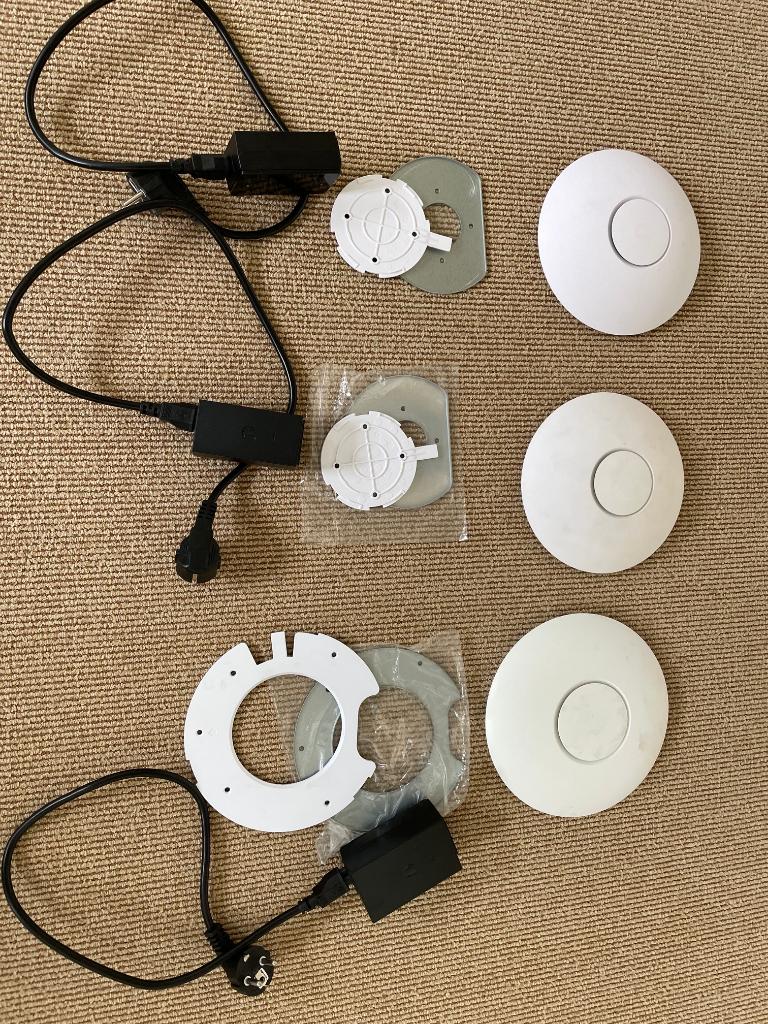 Ubiquiti UniFi access points AC LR en AC PRO, Computers en Software, Accesspoints, Ophalen of Verzenden, Gebruikt, Ubiquity UniFi