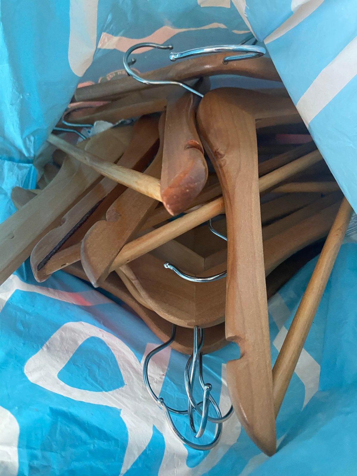 Houten kinder kledinghangers - Set van diverse maten, Ophalen of Verzenden, Gebruikt, Bruin, Hout