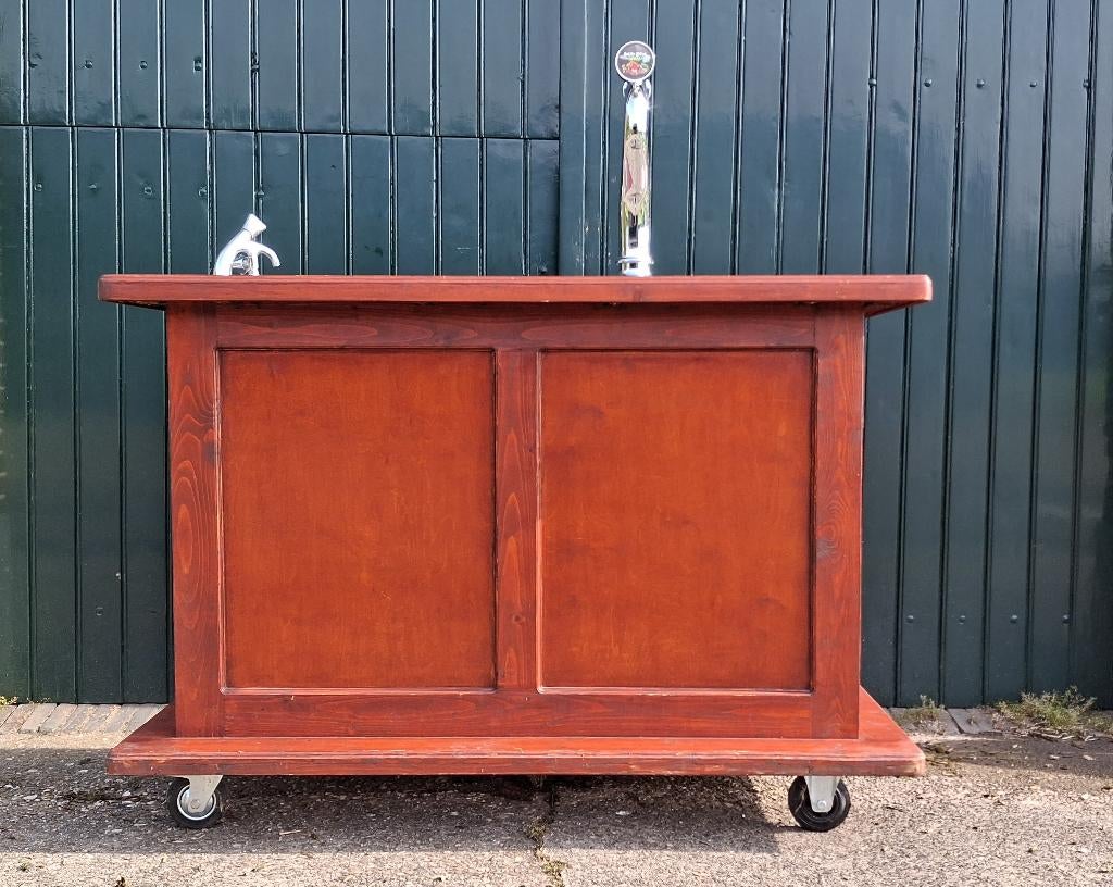 Mancave mobiele bar, Huis en Inrichting, Barren, Zo goed als nieuw, Ophalen