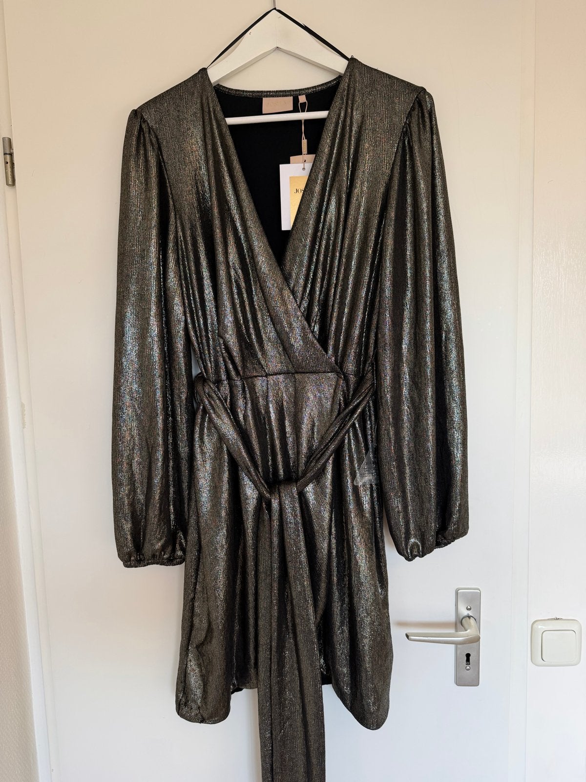 Nieuw! Josh V ISABEAU regular fit wikkeljurk met glitter XL, Maat 46/48 (XL) of groter, Nieuw, Ophalen of Verzenden, Boven de knie
