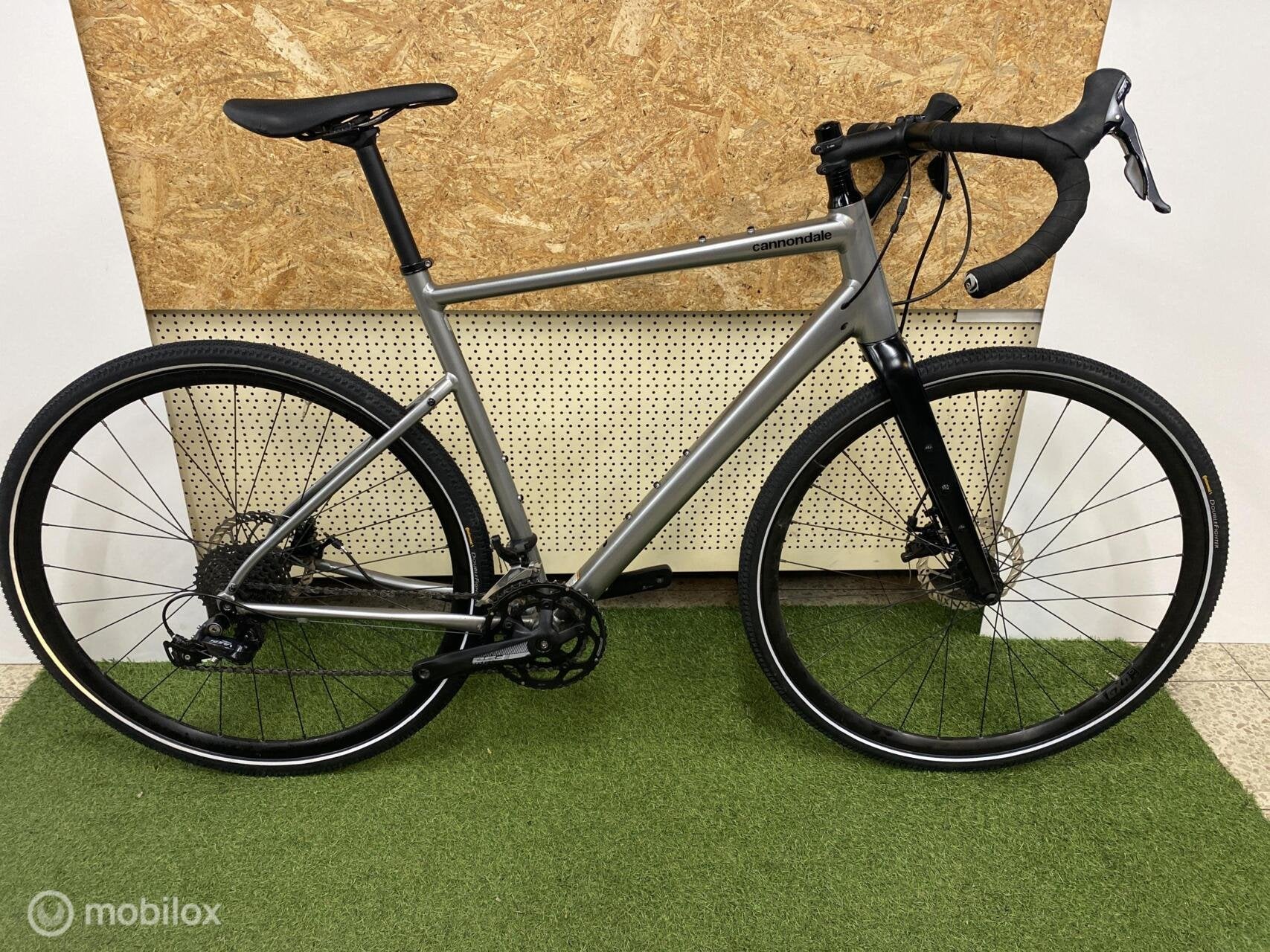 CANNONDALE TOPSTONE 3 2022 GRAVEL FIETS L (56 CM) 2X9 V, Fietsen en Brommers, Fietsen | Racefietsen, Overige merken, CANNONDALE