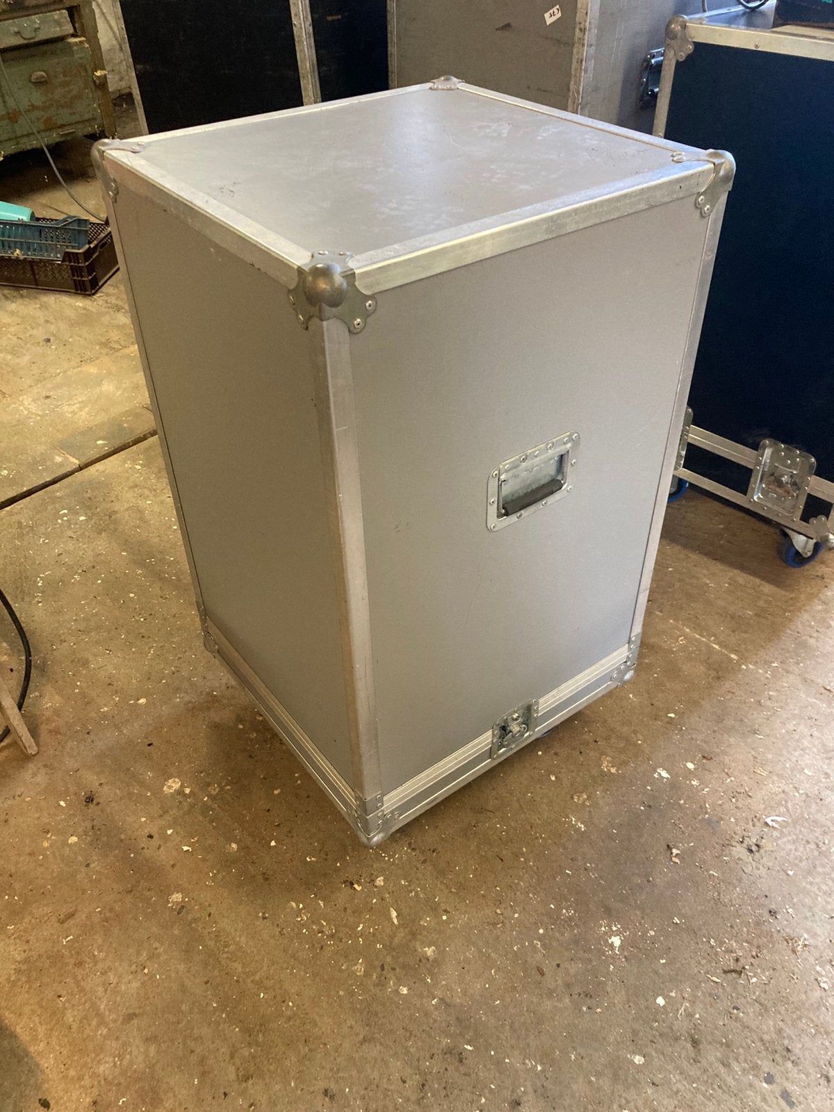 Stolpcase ca 15he zonder rack, Muziek en Instrumenten, Behuizingen en Koffers, Ophalen, Zo goed als nieuw, Overige instrumenten
