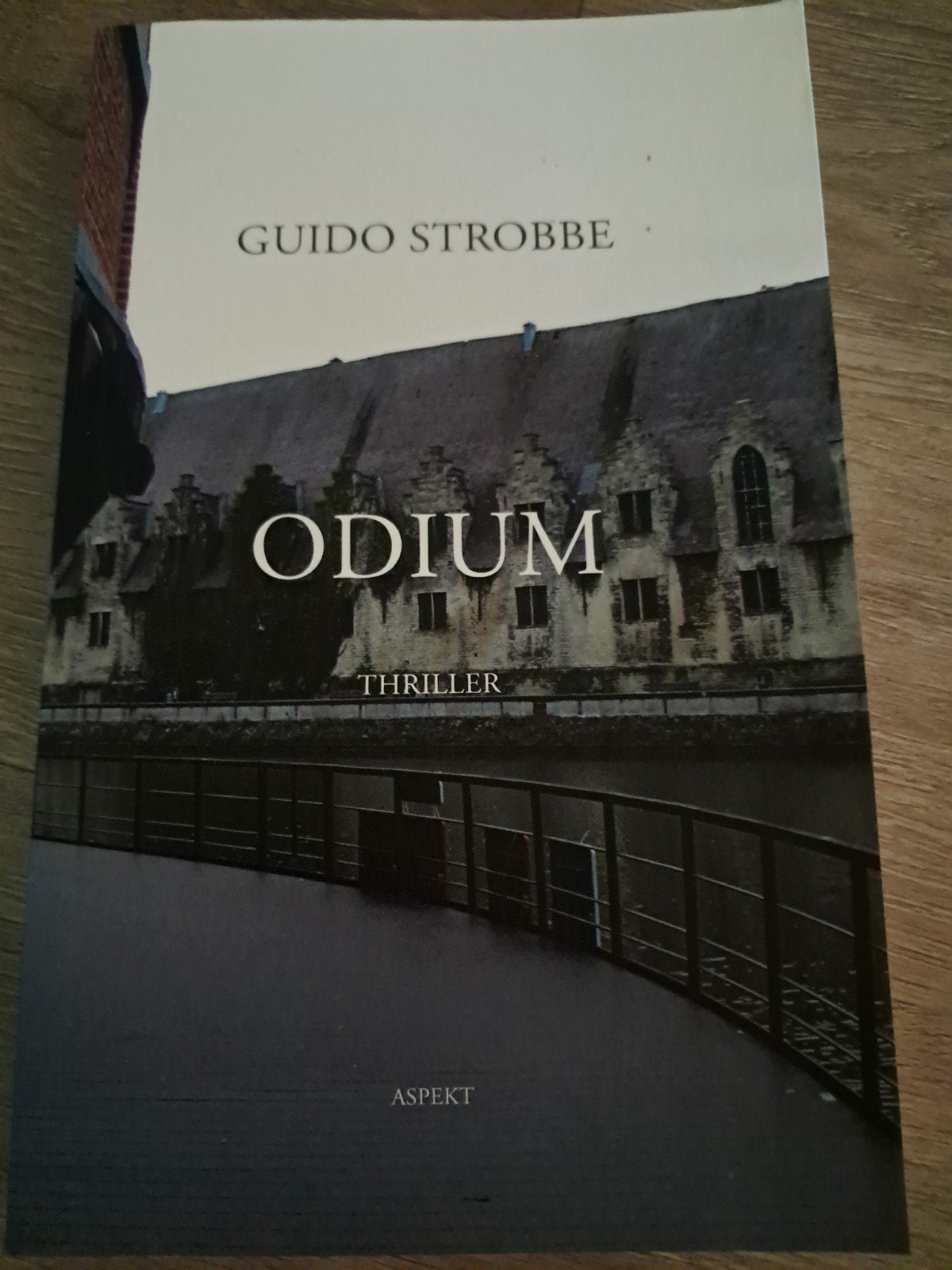 K3 Odium - Guido Strobbe (Thriller), Ophalen of Verzenden, Zo goed als nieuw, Guido Strobbe, België