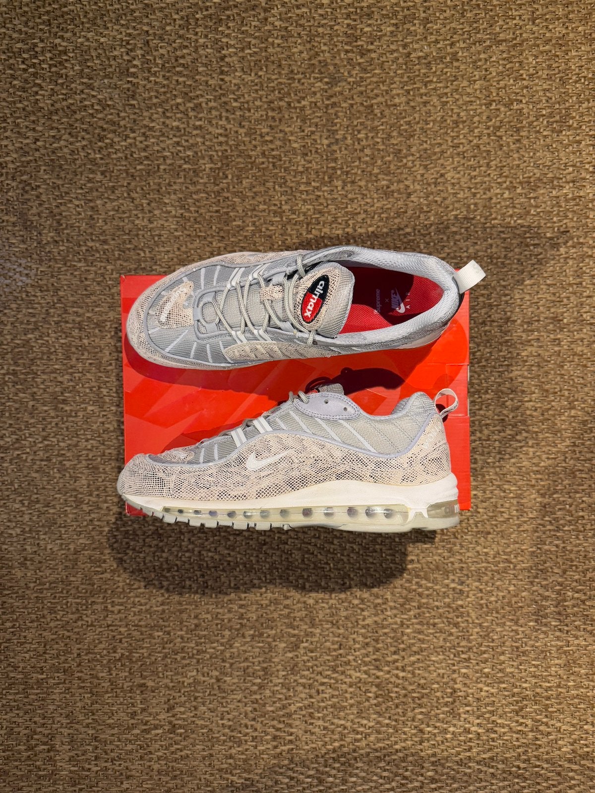 Nike x Supreme Air Max 98 Snakeskin - Maat: 44,5, Overige kleuren, Ophalen of Verzenden, Sneakers of Gympen, Gedragen