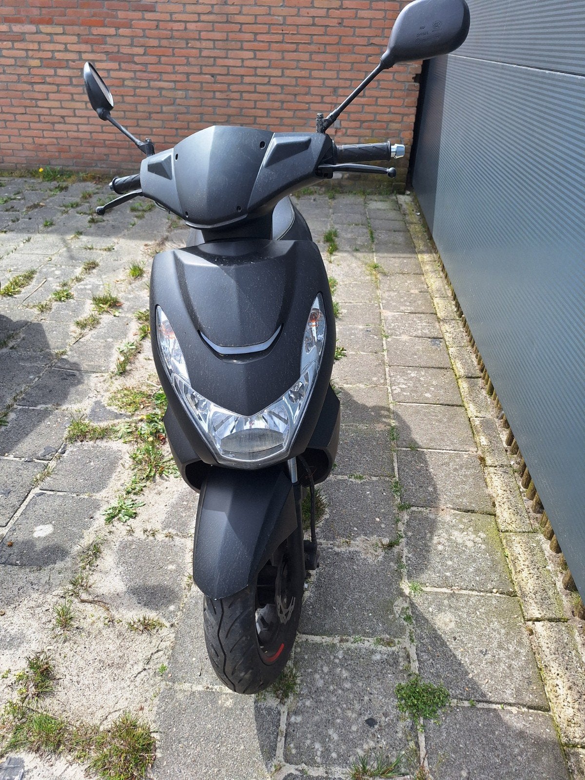 Peugeot Kisbee Black Edition – Blauw Kenteken – 11.933 km, Overige modellen, Ophalen of Verzenden, Zo goed als nieuw