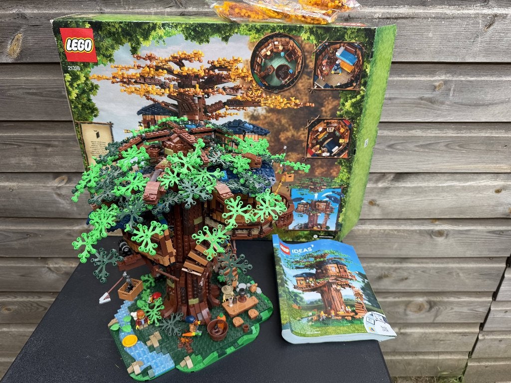 LEGO Ideas 21318 Boomhut – compleet met doos en boekjes, Lego, Ophalen of Verzenden, Compleet, Complete set