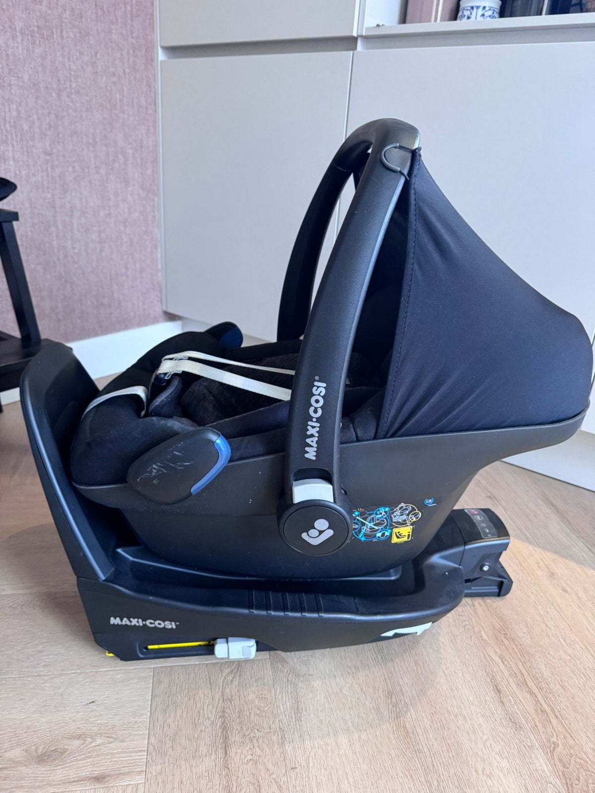 Maxi-Cosi Pebble Pro i-size met Isofix en spiegel, Ophalen, Zo goed als nieuw, Isofix, 0 t/m 13 kg