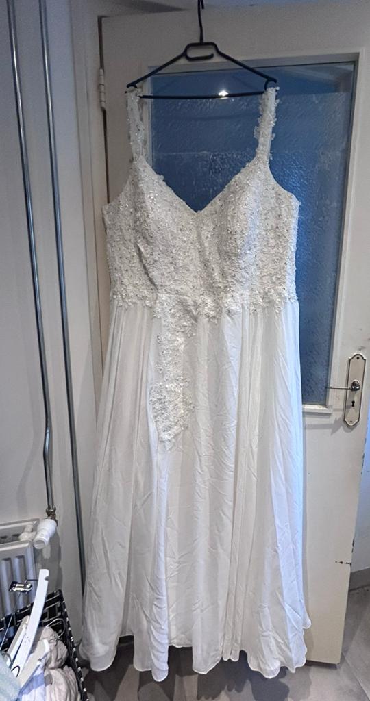 Trouwjurk grote maat (MillyBridal), Kleding | Dames, Trouwkleding en Trouwaccessoires, Ophalen of Verzenden, Gedragen, Wit, Trouwjurk