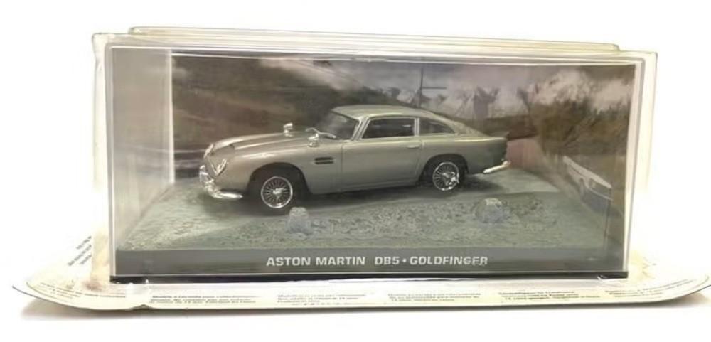 Aston Martin DB5 James Bond 007 #1., Hobby en Vrije tijd, Modelauto's | 1:43, Ophalen of Verzenden, Zo goed als nieuw, Auto, Universal Hobbies