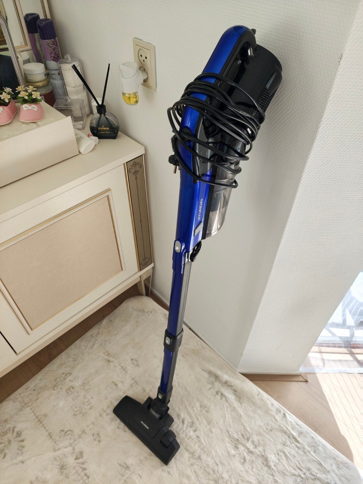 Hyundai Cyclone Stofzuiger 600W HSV100721, Ophalen, Overige merken, Gebruikt, Minder dan 1200 watt