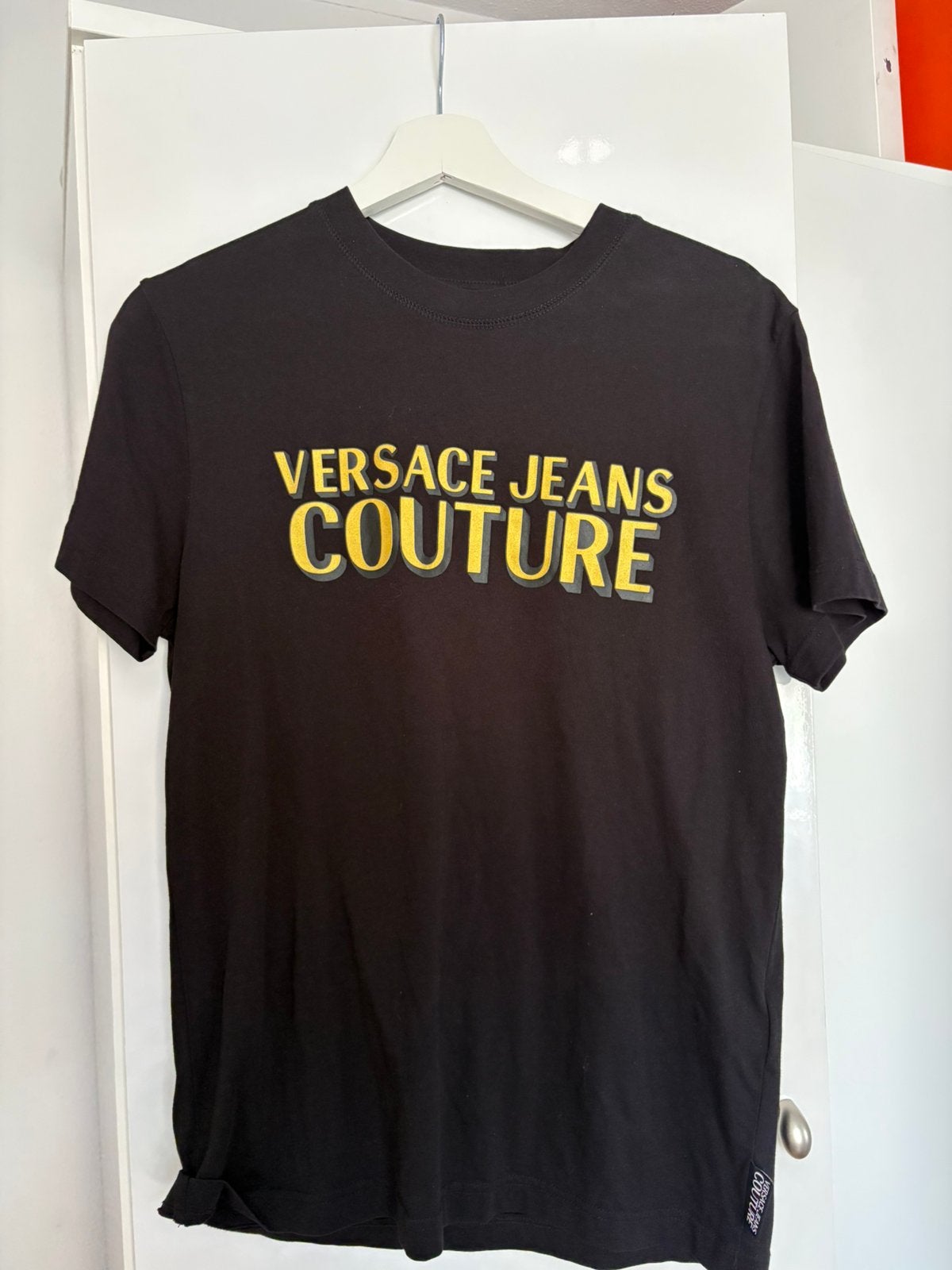 Versace t shirt, Ophalen of Verzenden, Zo goed als nieuw, Zwart