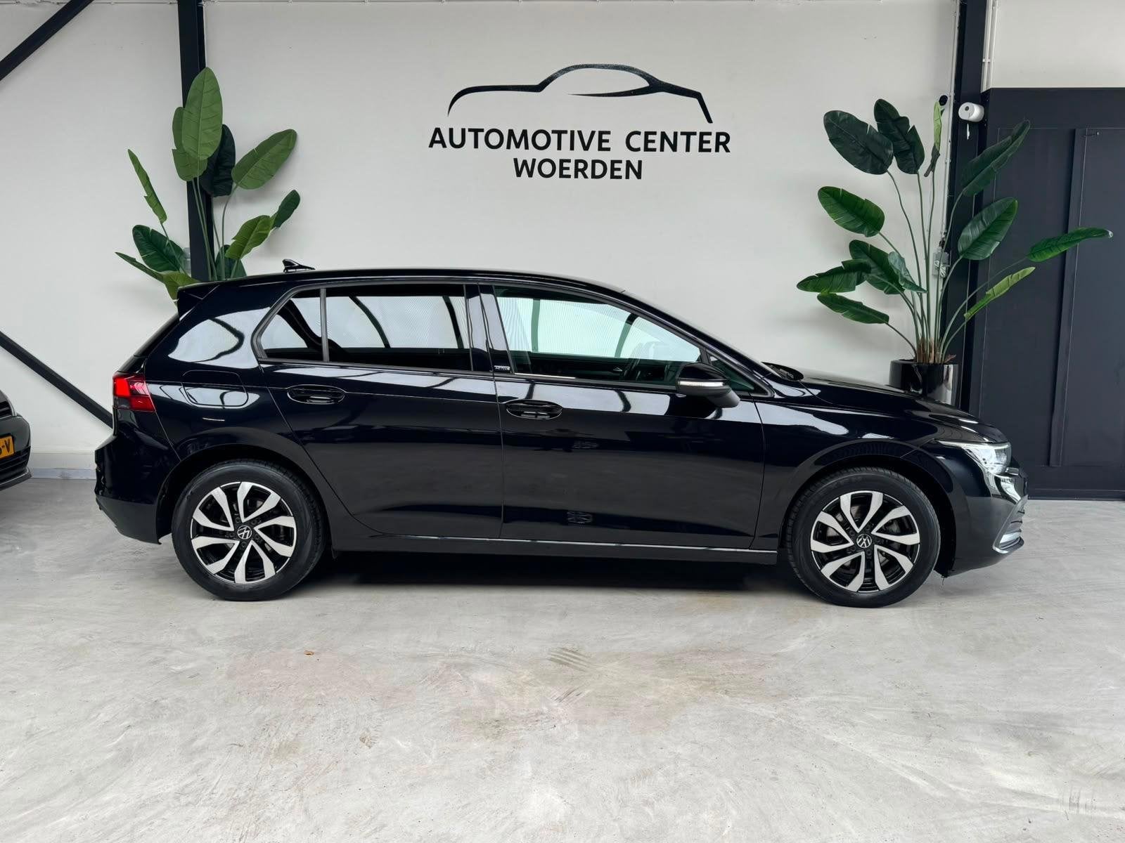 Volkswagen Golf 2.0 TDI Business AUT LED SFEERVERLICHTING CA, Stof, Gebruikt, 4 cilinders, 150 pk