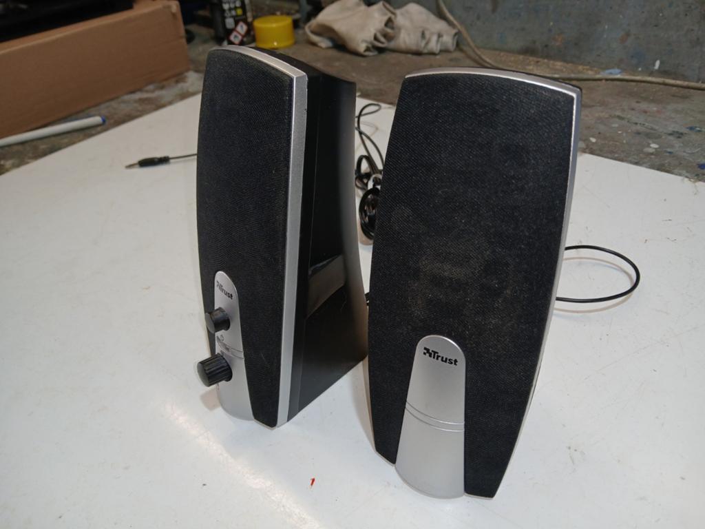 Trust Computer Speakers - USB & Jack (item: 16697-04), Computers en Software, Pc speakers, Ophalen of Verzenden, Gebruikt, Audiokanaal 2