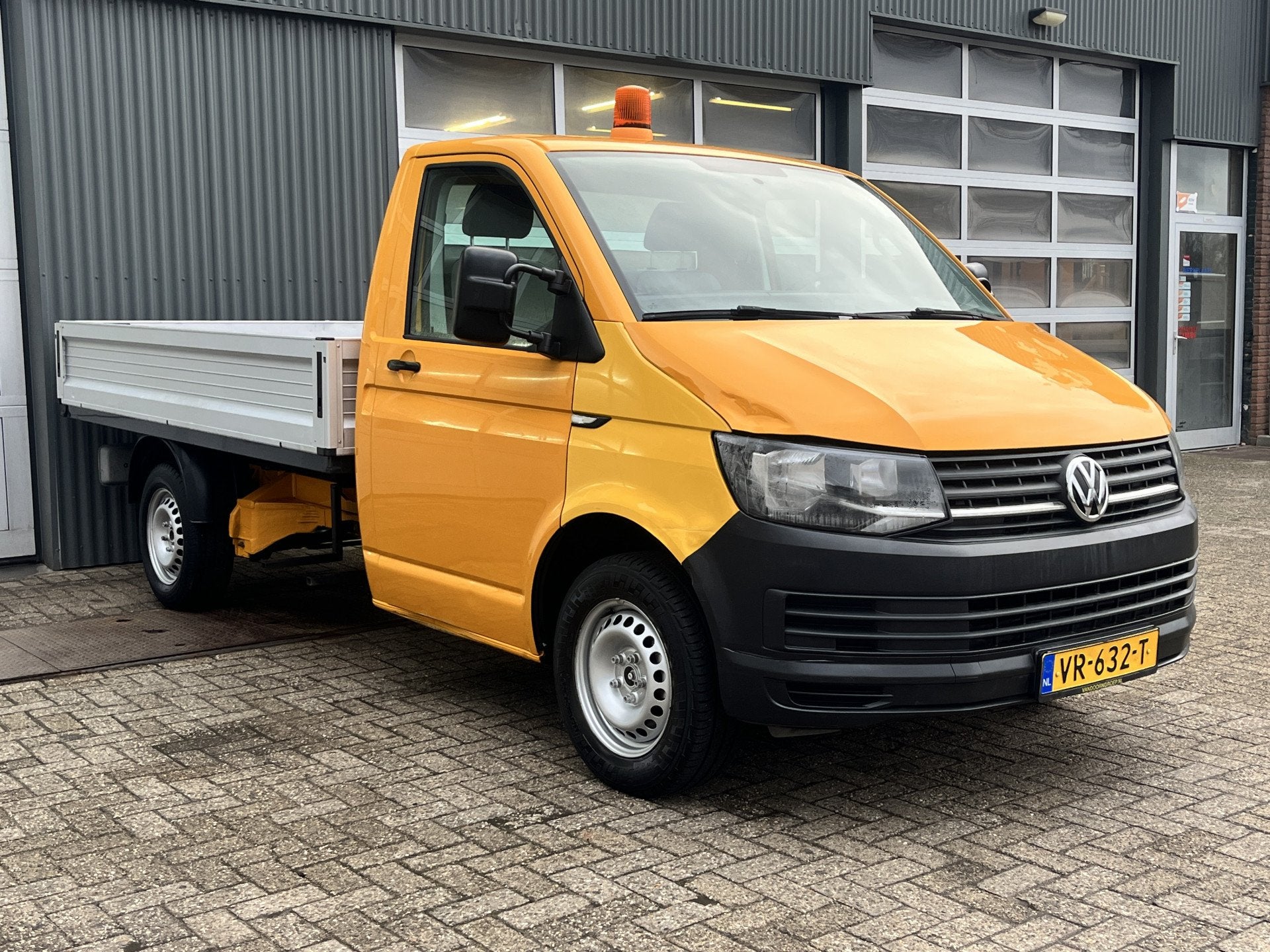 Volkswagen Transporter 2.0 TDI L2H1 Pick up open laadbak Pic, Auto's, Voorwielaandrijving, Euro 5, 86 pk, Gebruikt