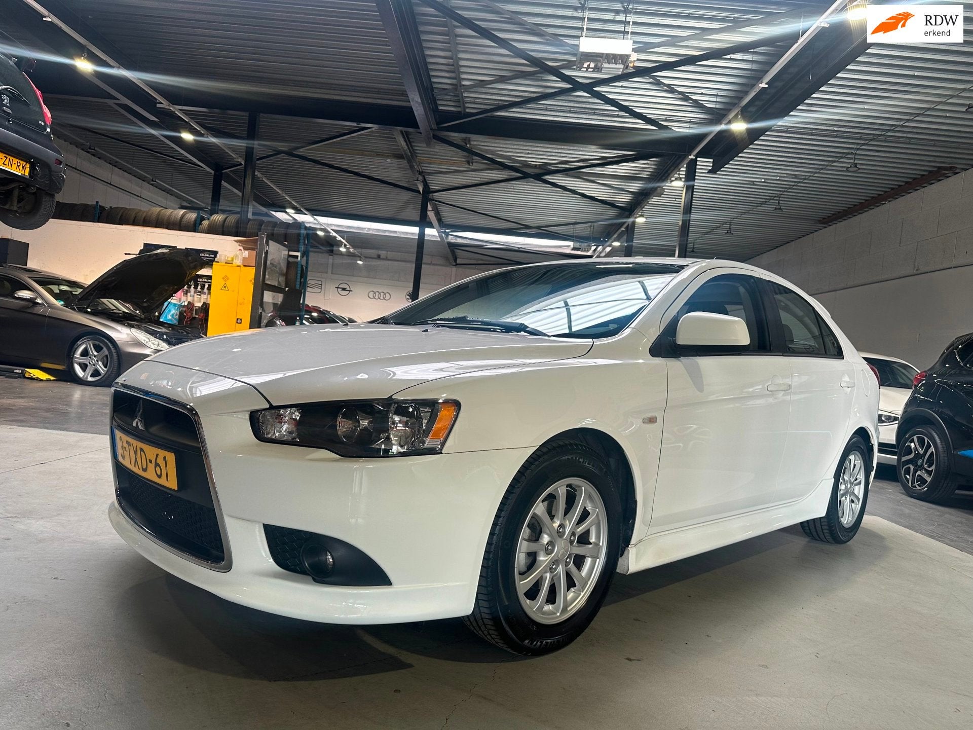 Mitsubishi Lancer Sportback 1.6 Limited Edition/Dealer onder, Auto's, Voorwielaandrijving, Gebruikt, 4 cilinders, 1590 cc
