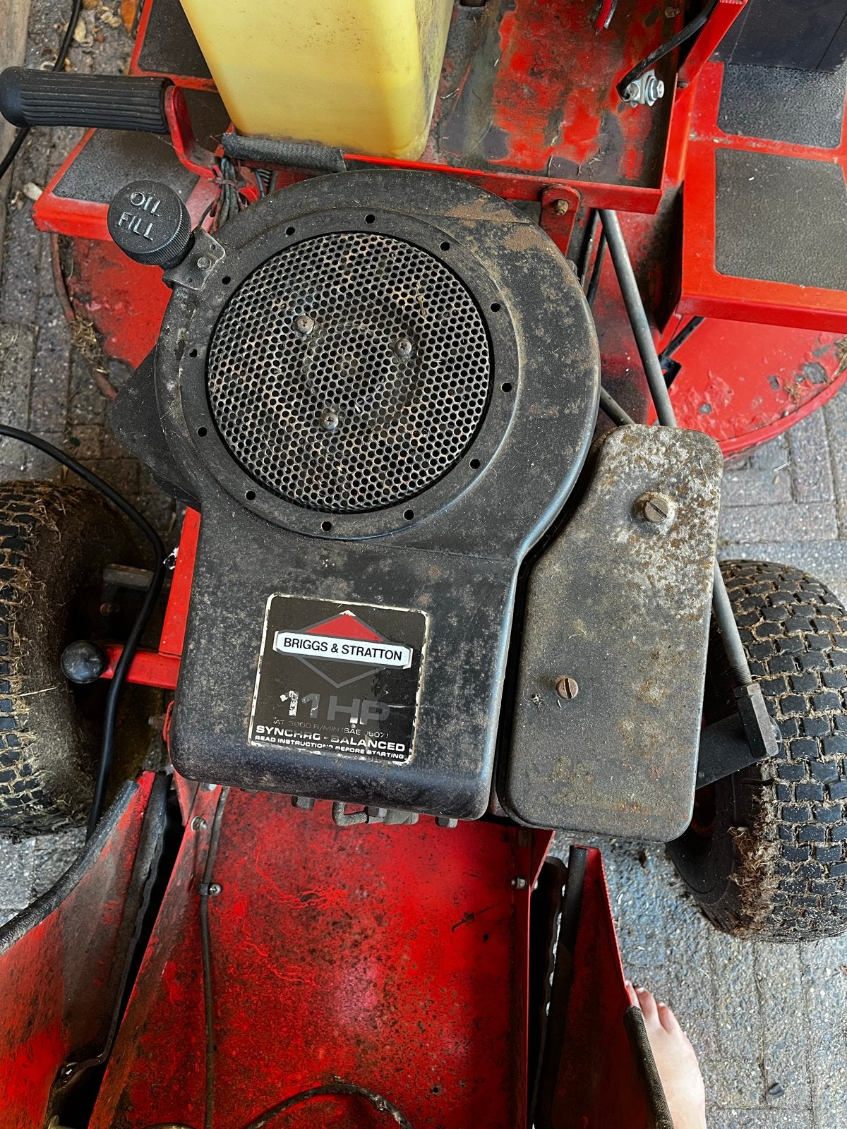Briggs & Stratton 11 PK zitmaaier motor, elektrisch gestart, Tuin en Terras, Zitmaaiers, Ophalen, Gebruikt, Elektrische starter