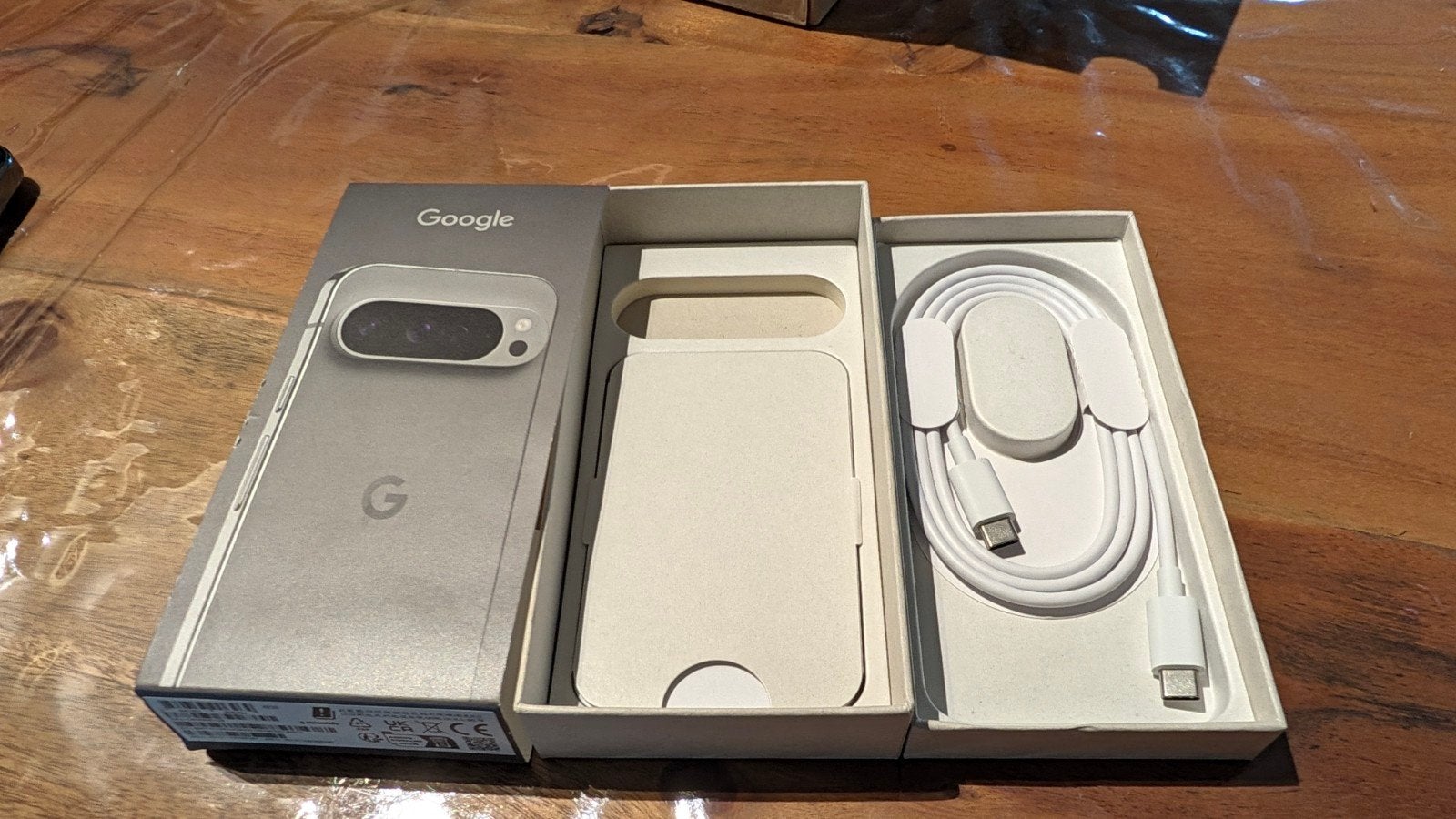 Google Pixel 9 Pro - Camera glas beschadigd, incl. doos, Ophalen of Verzenden, Gebruikt, Zonder abonnement, Zonder simlock