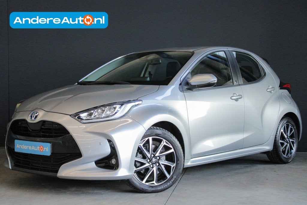 Toyota Yaris 1.5 Hybrid Dynamic |parkeersensoren|dodehoekdet, Automatische klimaatregeling, Stof, Gebruikt, Zwart