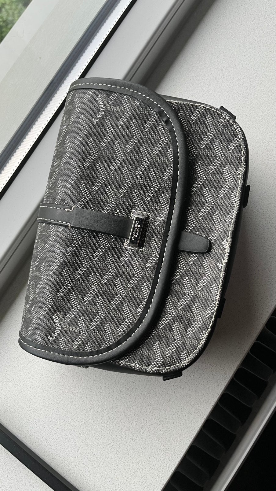 handtas / clutch dames/heren, Sieraden, Tassen en Uiterlijk, Tassen | Damestassen, Ophalen of Verzenden, Zo goed als nieuw