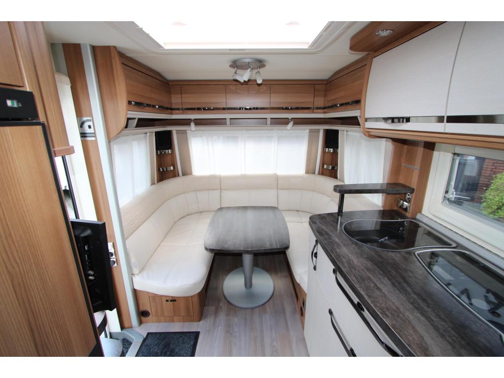 Tabbert Vivaldi 550 E2.3 ThuleLuifel-Airco-Mover, Caravans en Kamperen, Rondzit, Tabbert, Bedrijf, Kachel