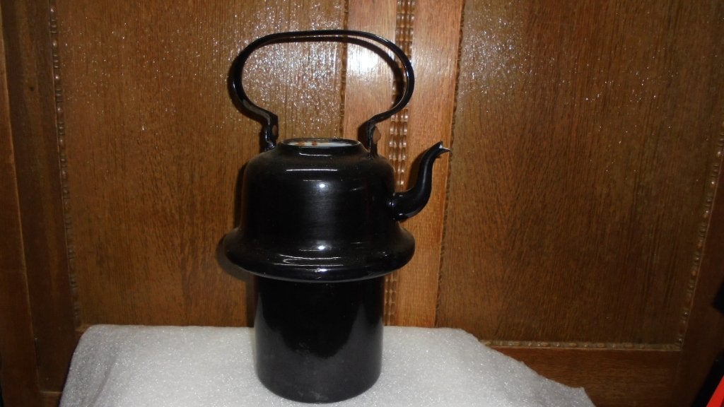 zwart emaille zakketel zonder deksel, doorsnee 14-19H27cm, Ophalen of Verzenden