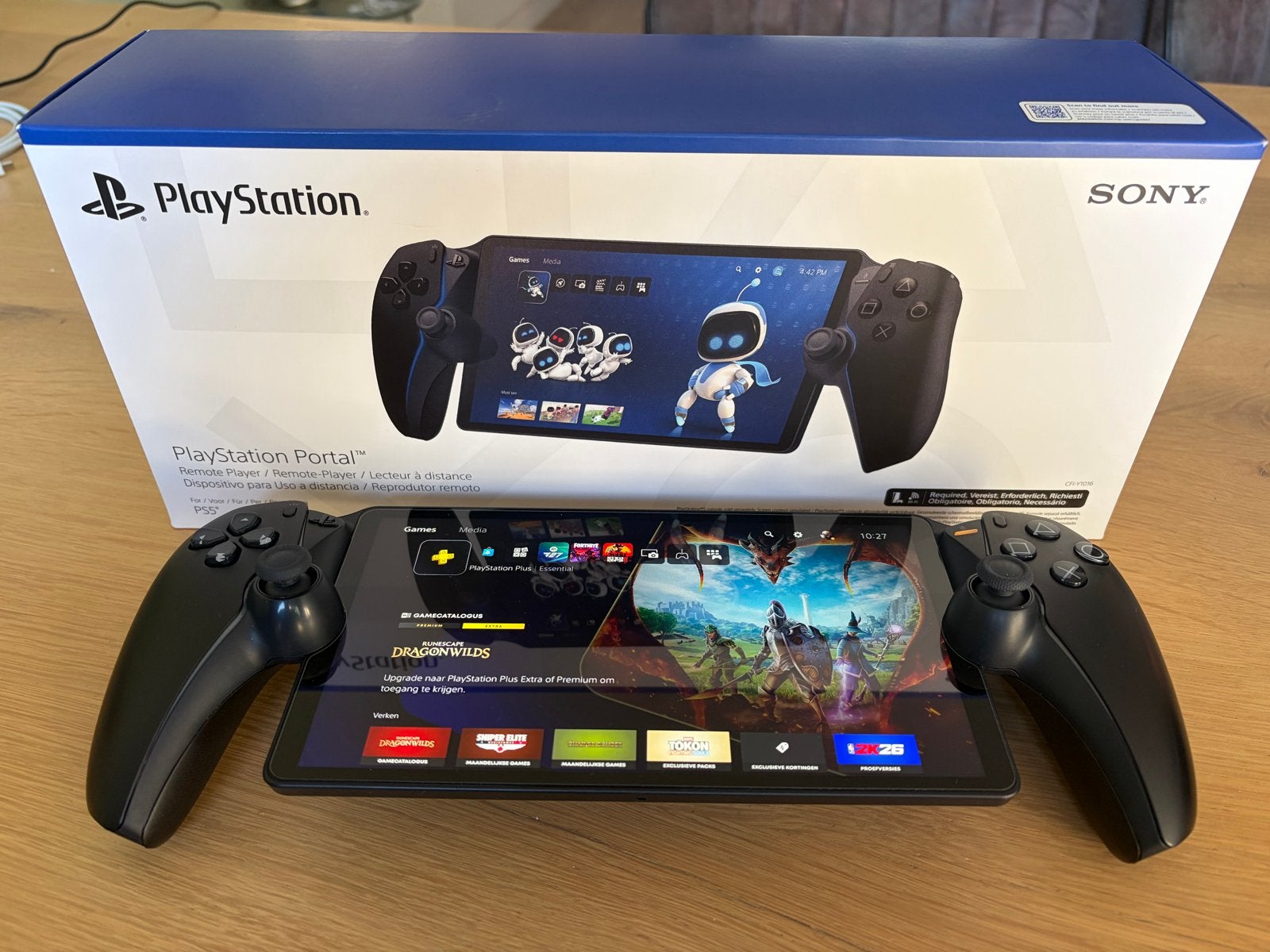 Foto 4 van Sony PlayStation Portal Black + Accessoires