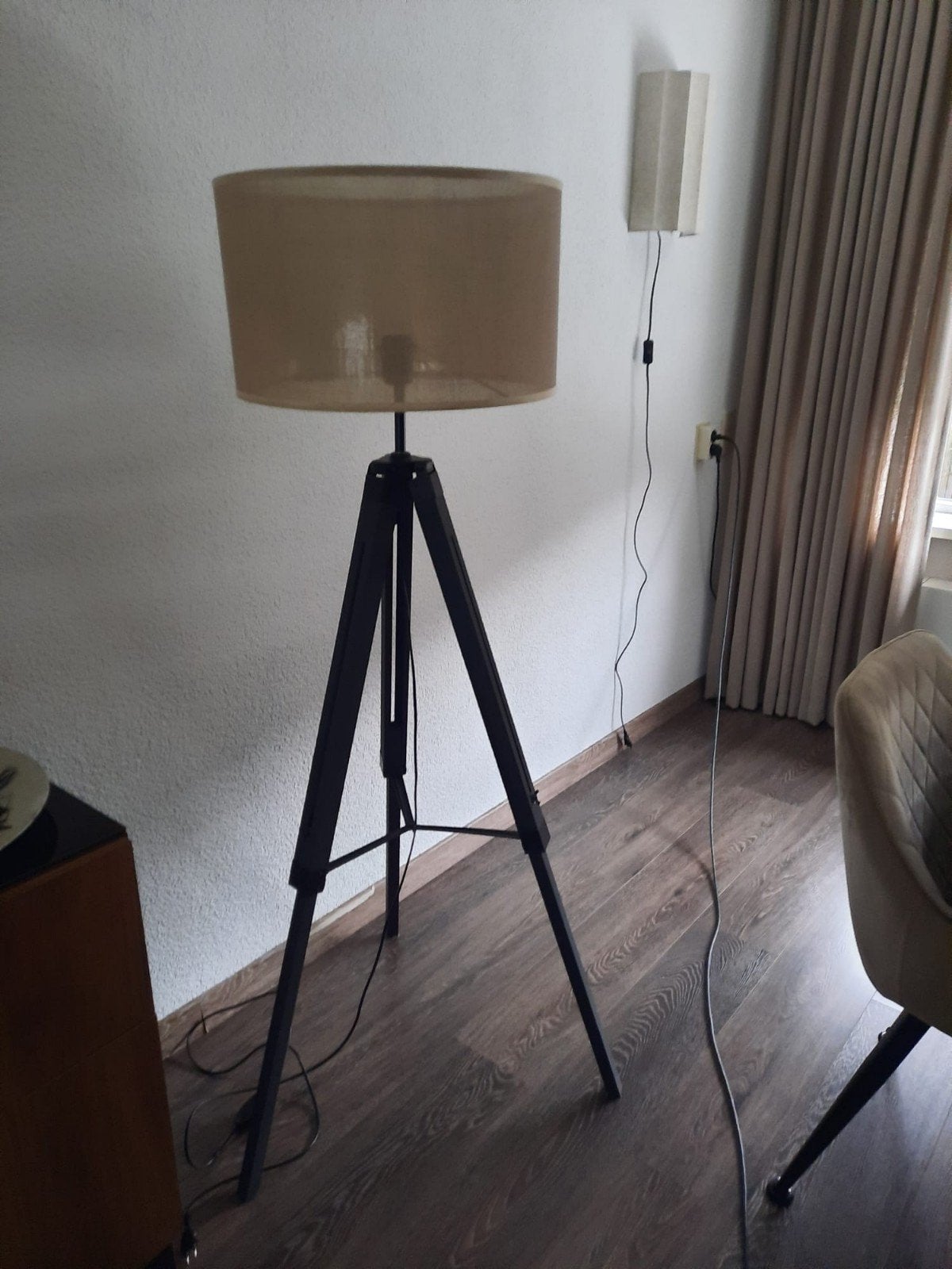 staande lamp met taupe kap, Ophalen, Zo goed als nieuw, 150 tot 200 cm