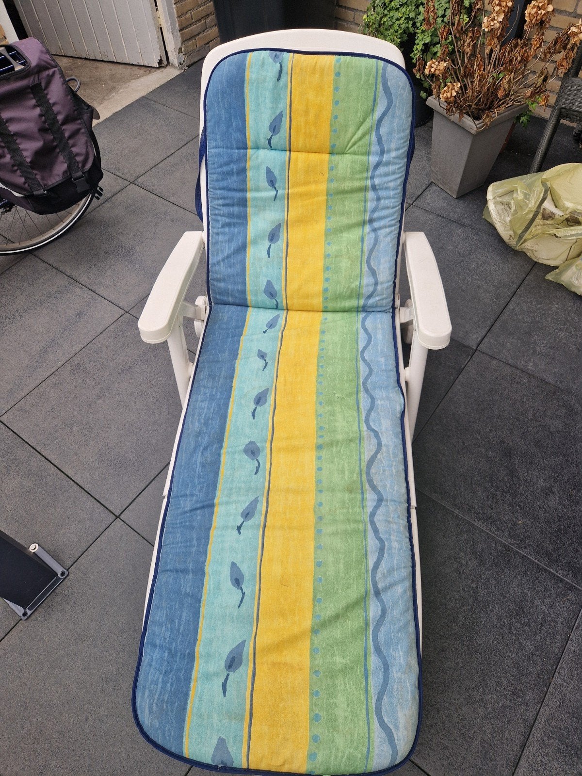Comfortabele ligstoel met kussen, Tuin en Terras, Hangmatten, Ophalen, Gebruikt, Met standaard, Eenpersoons