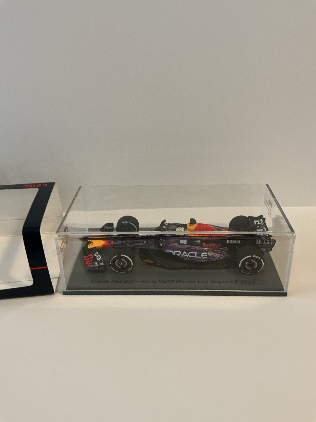 Max Verstappen RB19 Las Vegas GP 2023 Special Livery, Overige merken, Auto, 1:32 tot 1:50, Nieuw