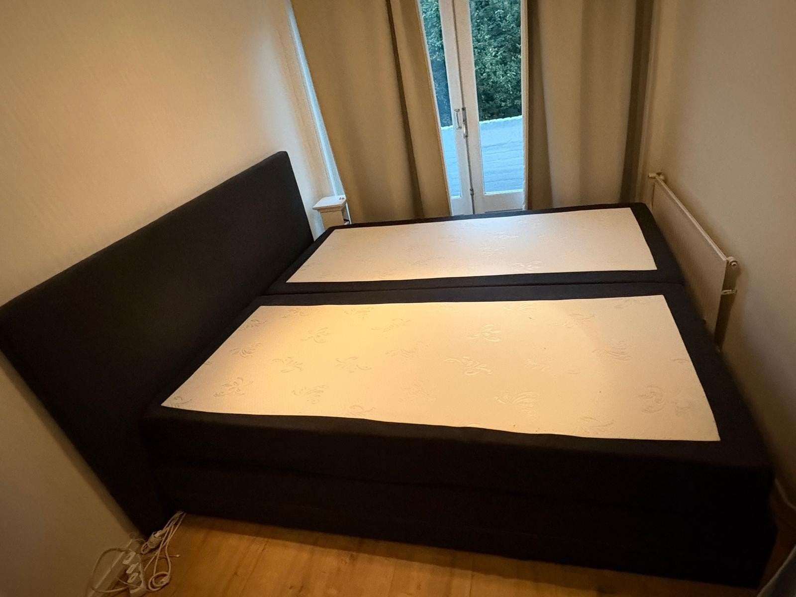 GRATIS: Swiss Sense boxspring 200x220 antraciet, Ophalen, Gebruikt, Zwart, Tweepersoons