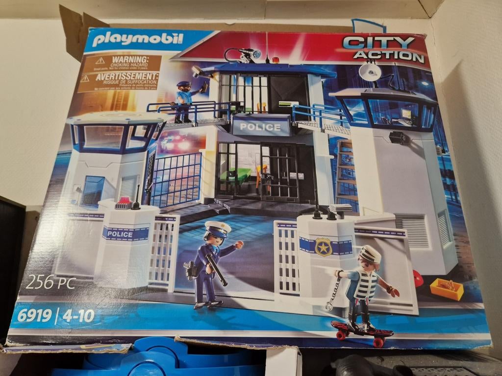 Playmobil City Action Politiebureau 6919 - Compleet, Kinderen en Baby's, Speelgoed | Playmobil, Ophalen of Verzenden, Zo goed als nieuw