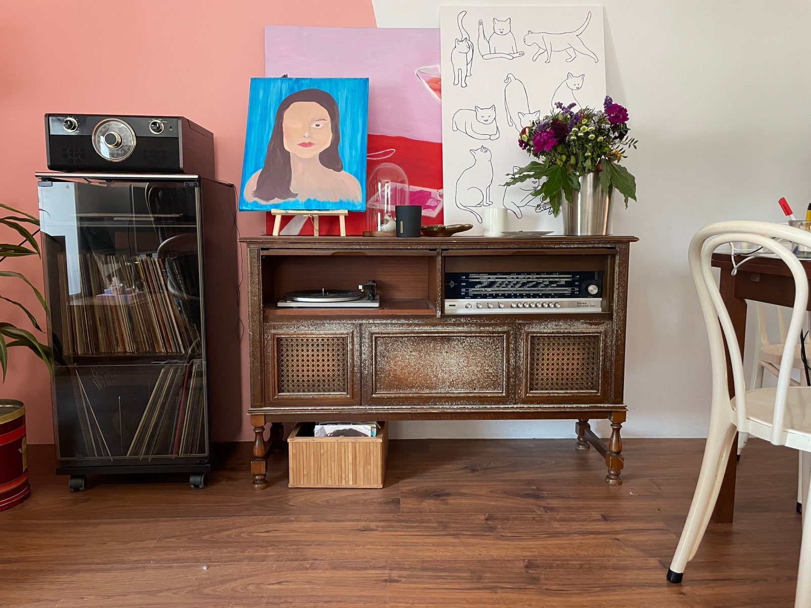 Gratis Opknap meubel met radio en platen speler ingebouwd, Ophalen, Gebruikt, 25 tot 50 cm