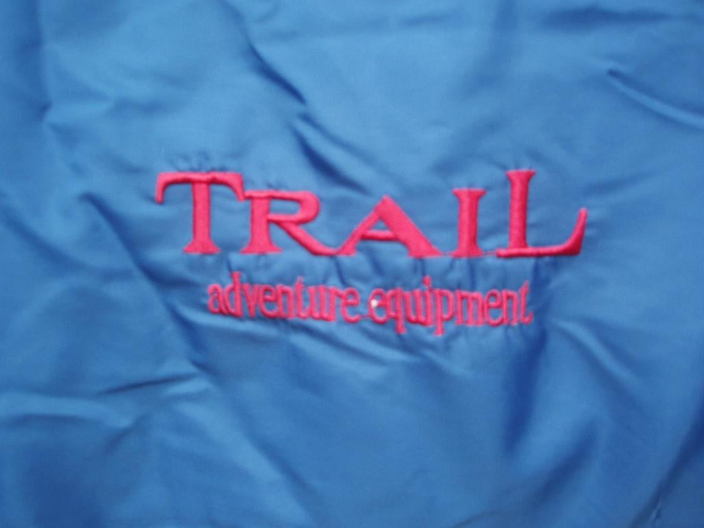 Trail adventure equipment - slaapzak, Caravans en Kamperen, Slaapzakken, Ophalen, Zo goed als nieuw
