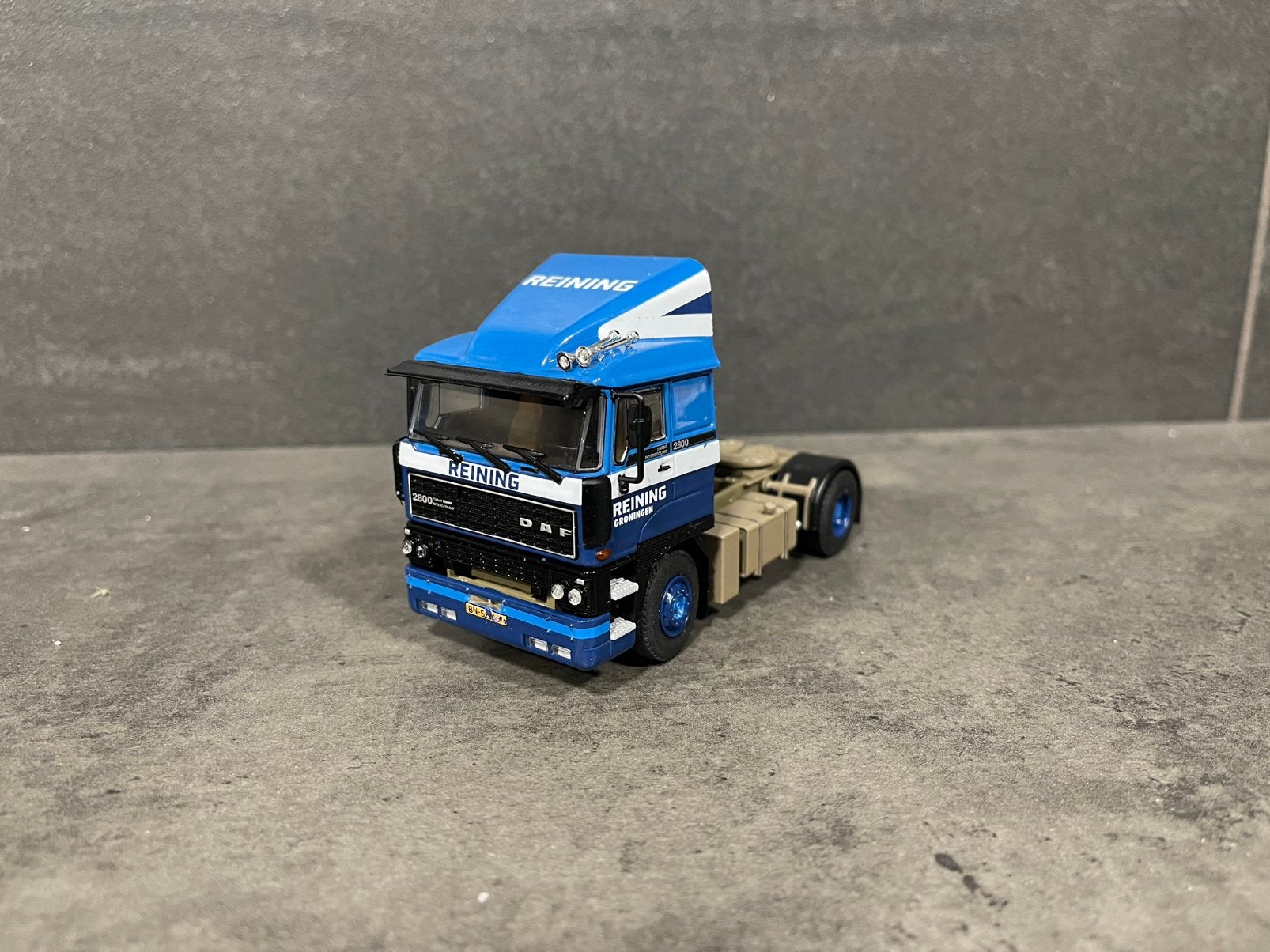Mooie WSI Daf 2800 trekker Reining Groningen b keus model, Hobby en Vrije tijd, Modelauto's | 1:50, Ophalen of Verzenden, Zo goed als nieuw