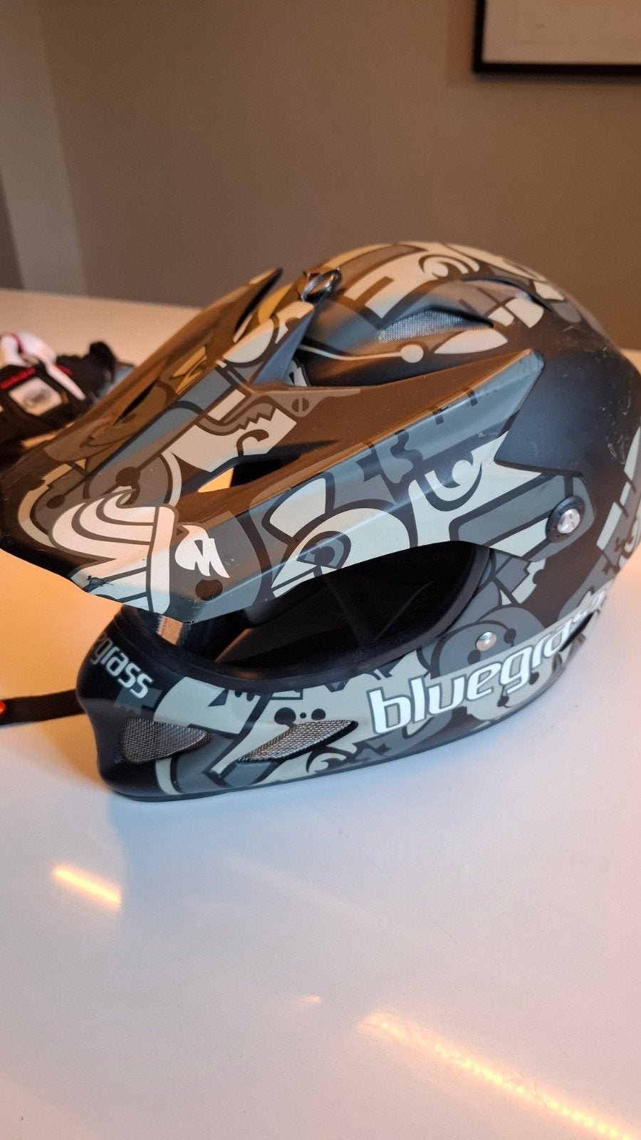 Bluegrass full-face helm maat XS, Fietsen en Brommers, Fietsaccessoires | Fietshelmen, XS, Gebruikt, Jongen of Meisje, Ophalen of Verzenden