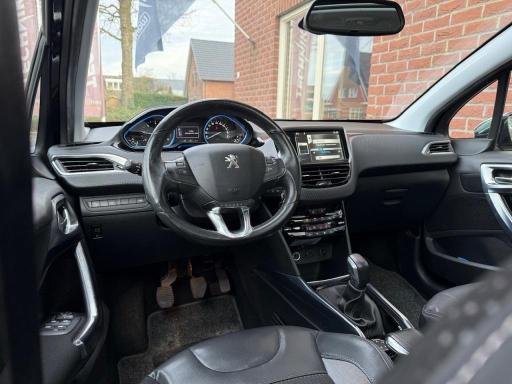 Peugeot 2008 1.6 e-HDi BL Executive PANO / 1/2 LEER / NAVI /, Auto's, Peugeot, Euro 5, Gebruikt, Zwart, 4 cilinders