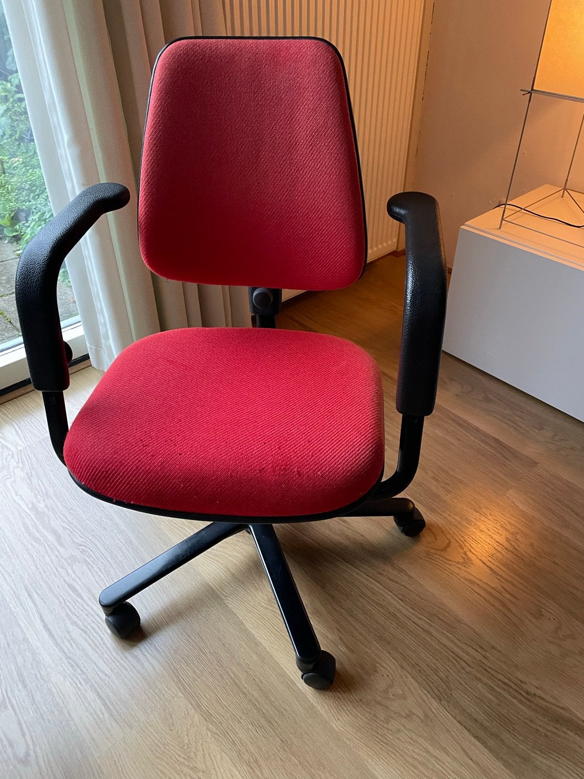 Gratis ophalen: HÅG Credo Bureaustoel Rood, Ophalen, Gebruikt, Bureaustoel, Rood