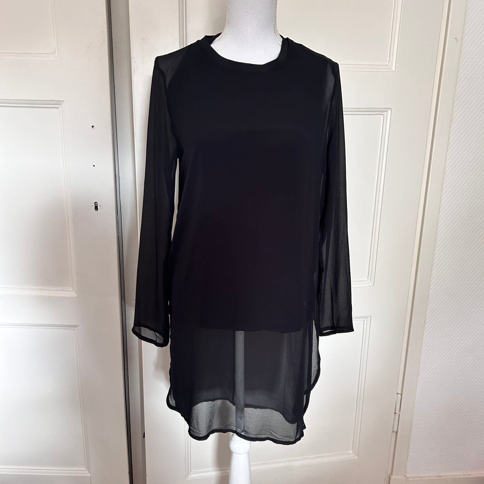 Esmara Tuniek Top Zwart Transparante Laag – Maat M (38), Maat 38/40 (M), Zwart, Ophalen of Verzenden, Lange mouw