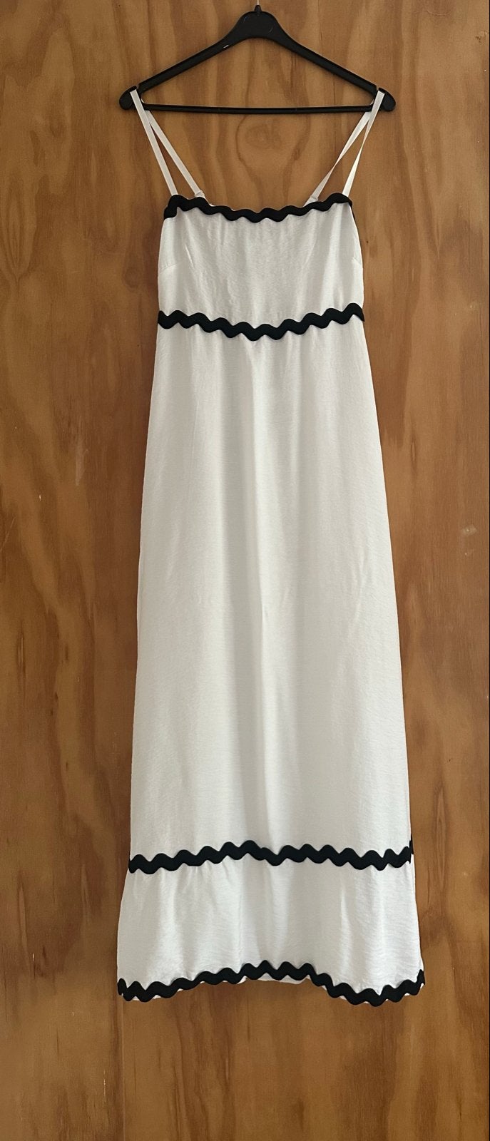 Pura Vida witte maxi jurk met zwarte golvende details, Wit, Maat 42/44 (L), Nieuw, Ophalen of Verzenden