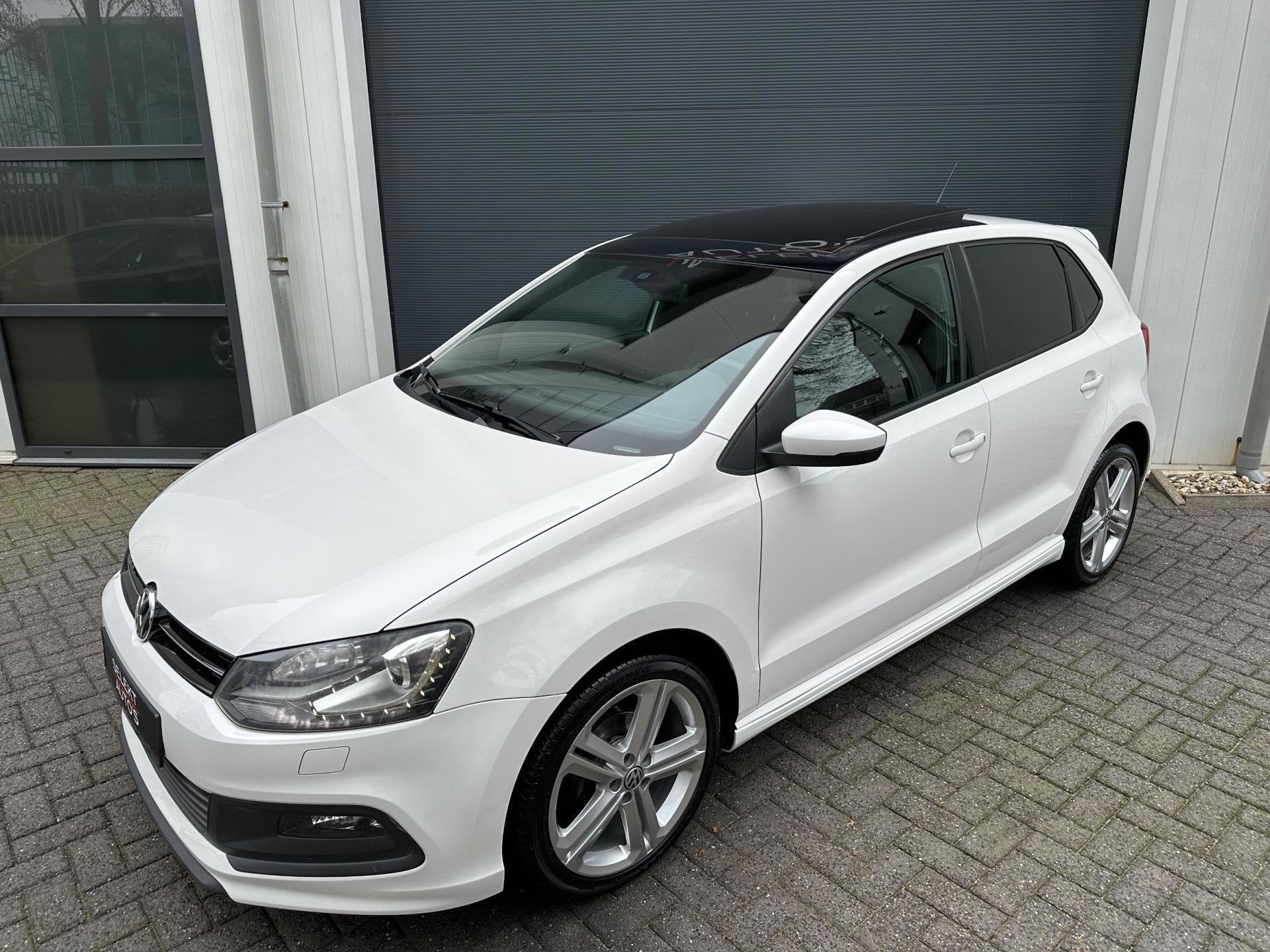 Volkswagen Polo 1.2 TSI 3x R-Line 105 Pk DSG Panoramadak/Xen, Gebruikt, Zwart, 4 cilinders, Alcantara