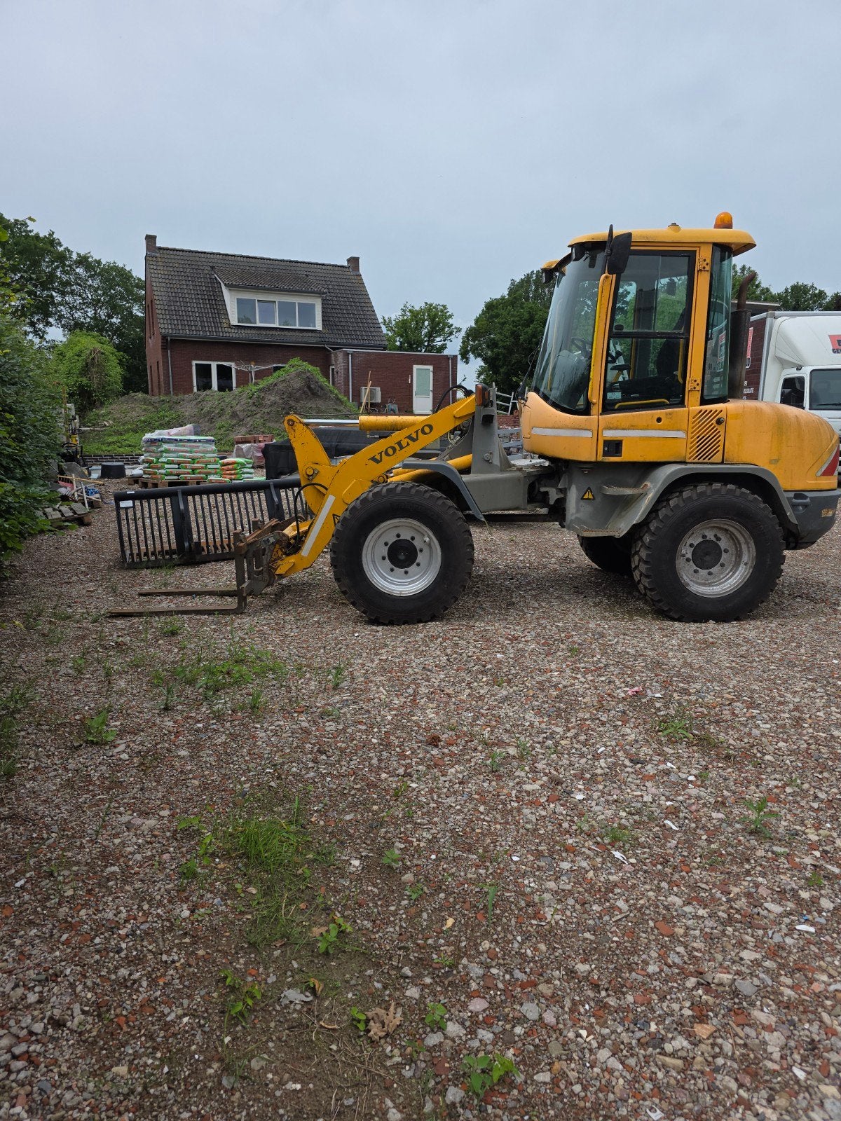 Volvo Wiellader l30b /Shovel met Vorken en Bak, Ophalen of Verzenden, Wiellader of Shovel