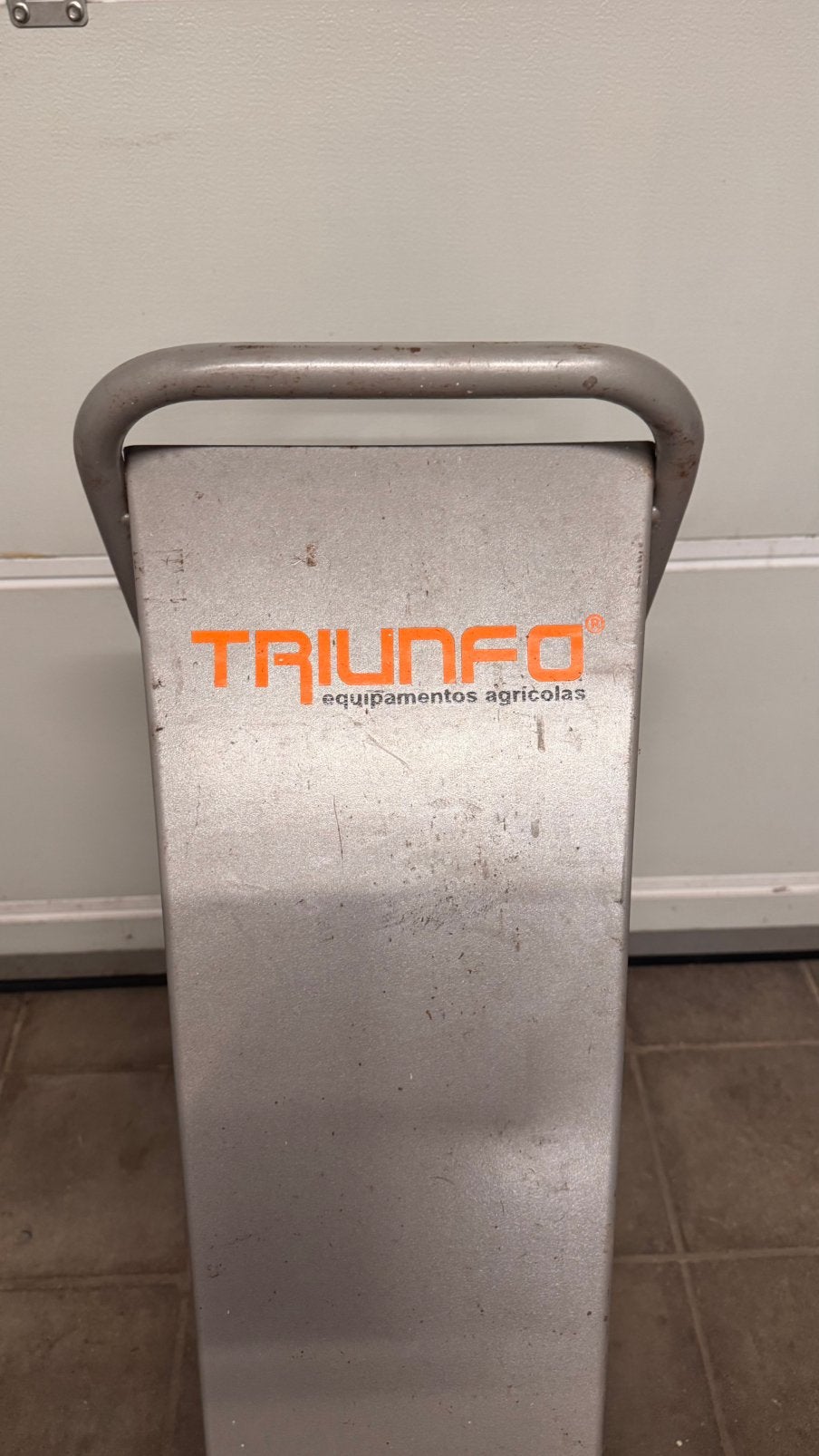 Triunfo Hakselaar, Ophalen, Zo goed als nieuw