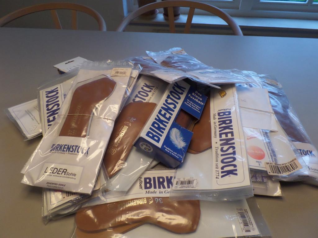 Birkenstock zolen 20 paar divers, Bruin, Overige typen, Nieuw, Ophalen of Verzenden