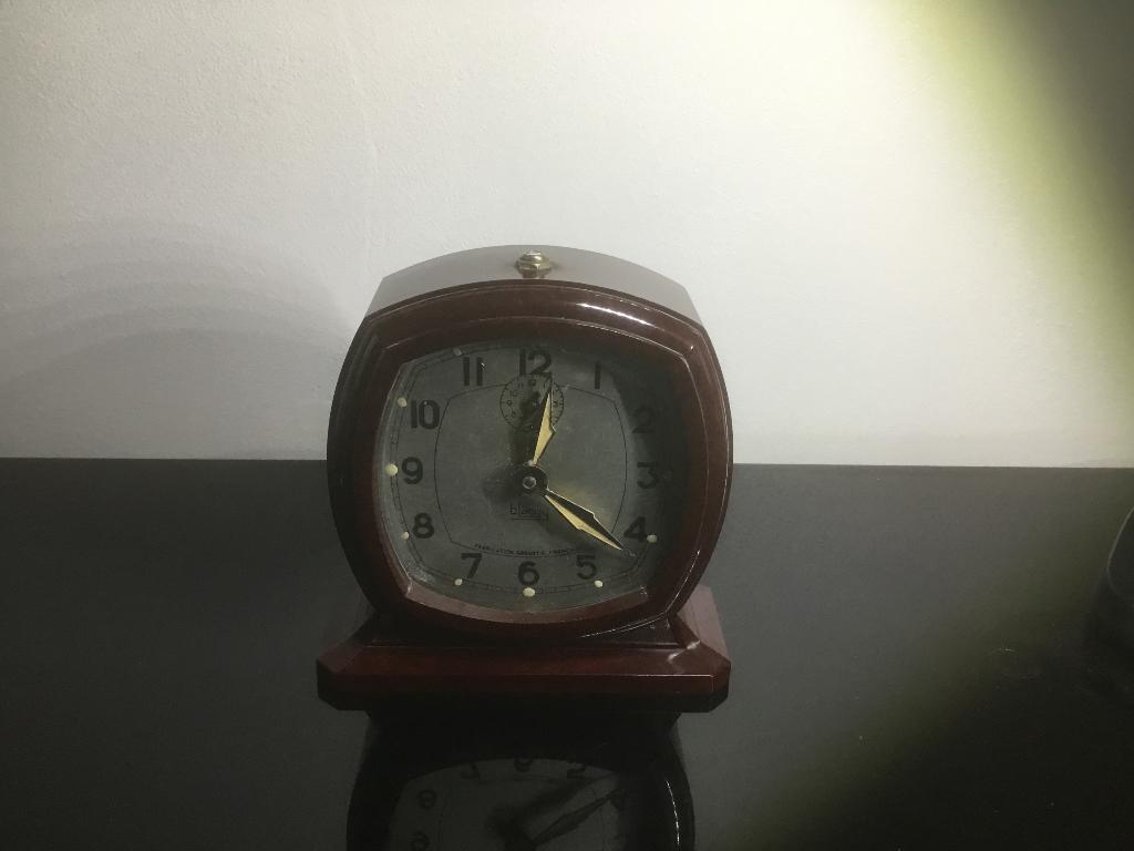 Art deco wekkertje in bakeliet, Antiek en Kunst, Antiek | Klokken, Ophalen of Verzenden