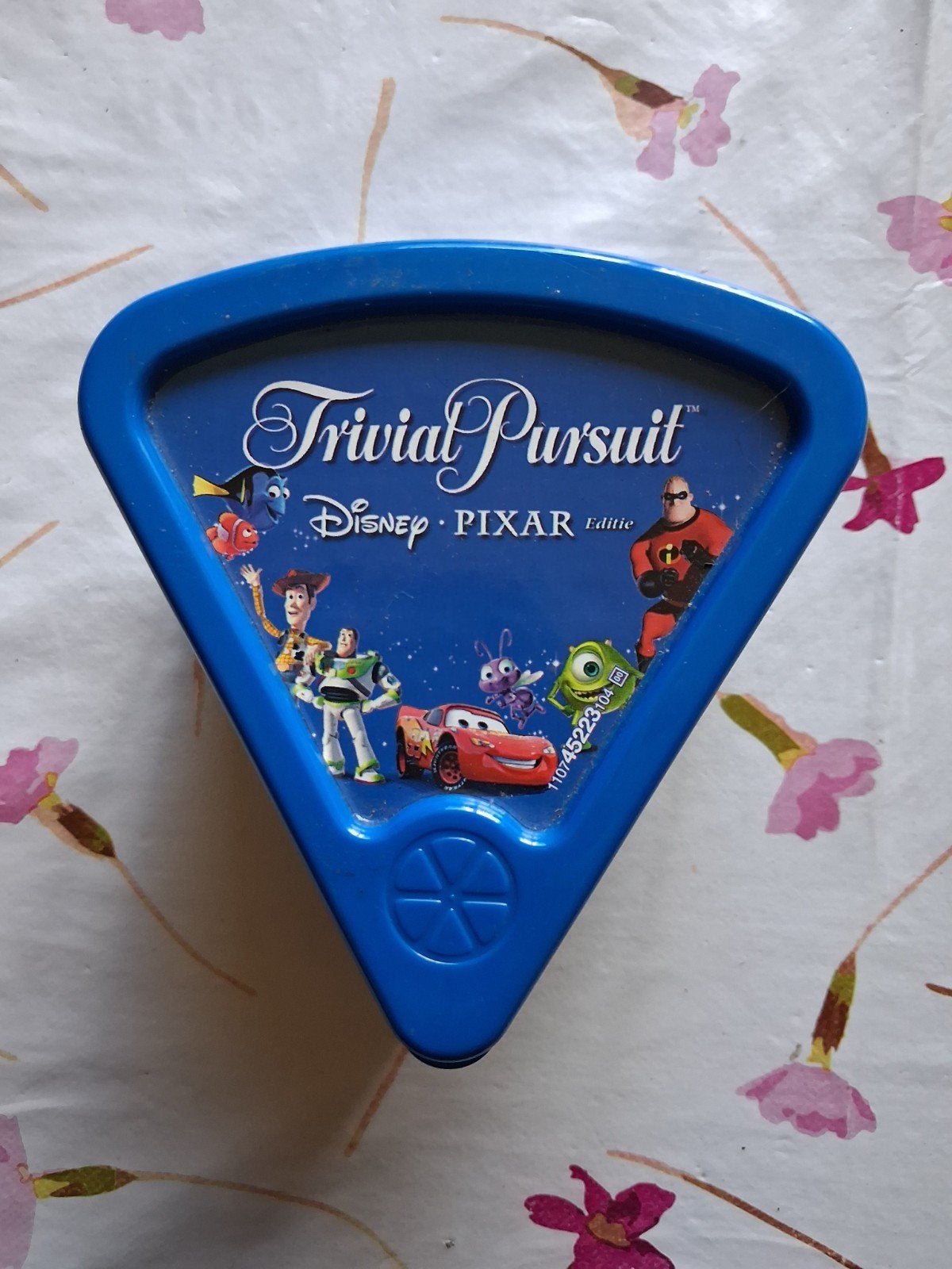 Trivial Pursuit Pixar films, Ophalen of Verzenden, Zo goed als nieuw
