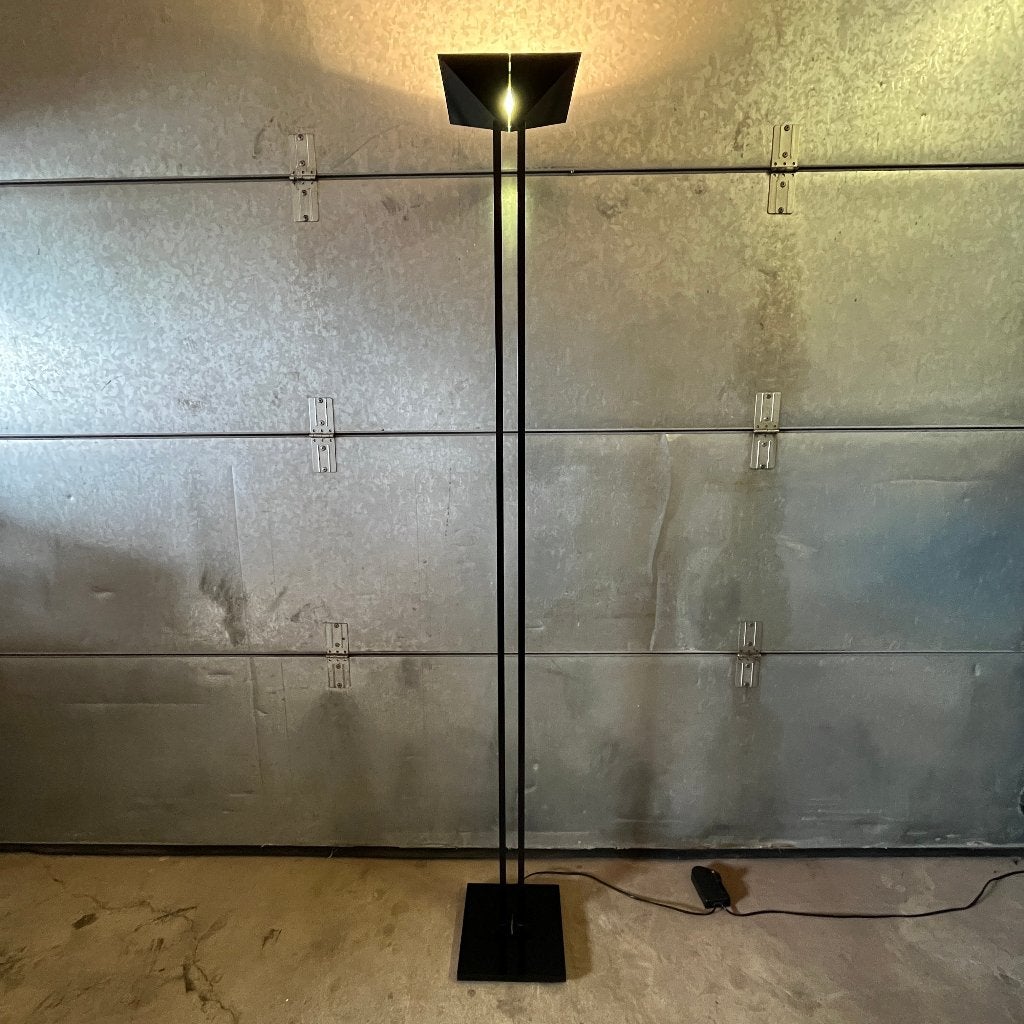 Post modern halogeen metalen vloerlamp Dijkstra lampen, Huis en Inrichting, Lampen | Vloerlampen, Ophalen, Gebruikt, Dijkstra Lampen