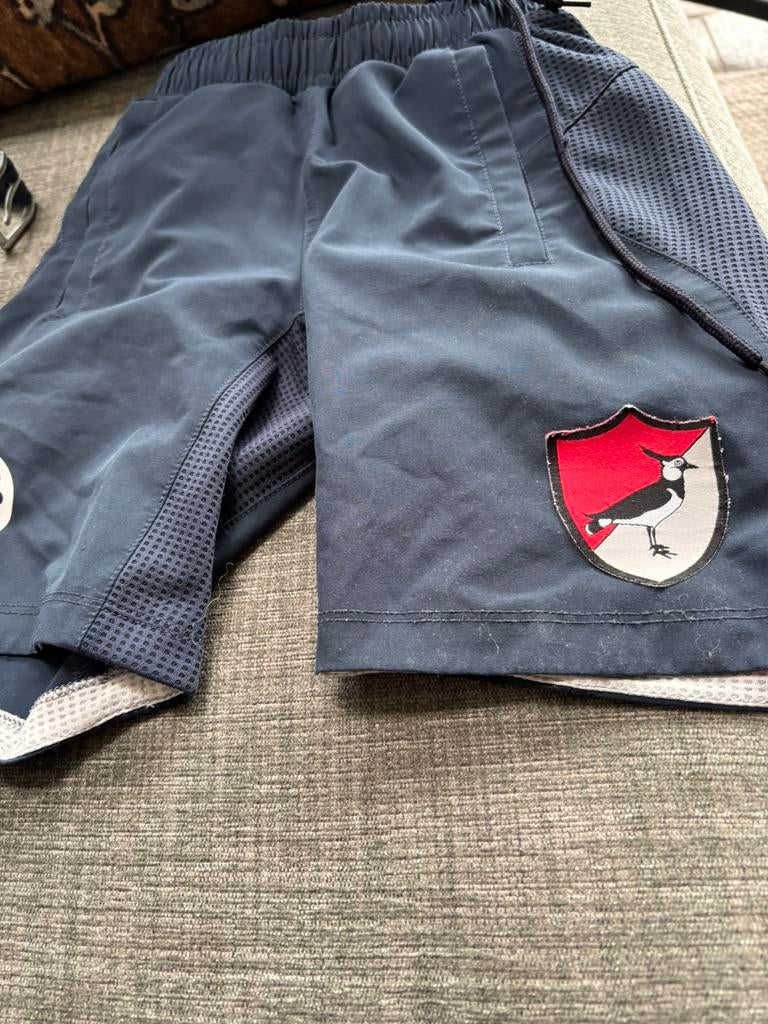 Hocky broekje maatje 128 ( voor hockyclub Kivieten Wassenaar, Ophalen of Verzenden, Zo goed als nieuw, Kleding