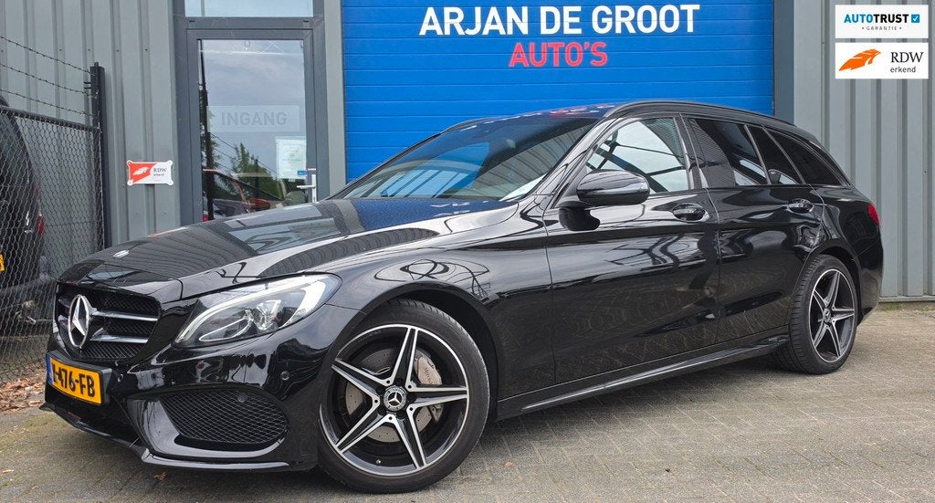 Mercedes-Benz C-klasse Estate 180 AMG Navi Pano Cruise Trekh, Auto's, Mercedes-Benz, Automaat, Achterwielaandrijving, Zwart, 19 km/l