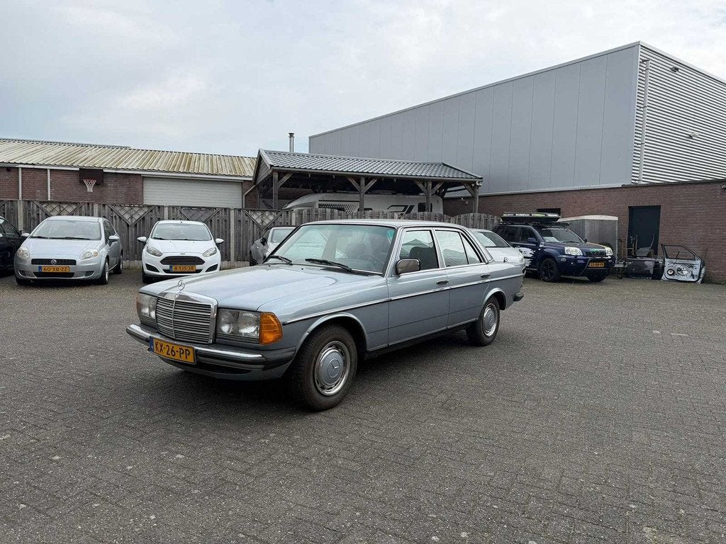 Mercedes-Benz - 1984 - 200-500 (W124) - 230 E - KX-26-PP, Auto's, 136 pk, Gebruikt, Blauw, 2299 cc